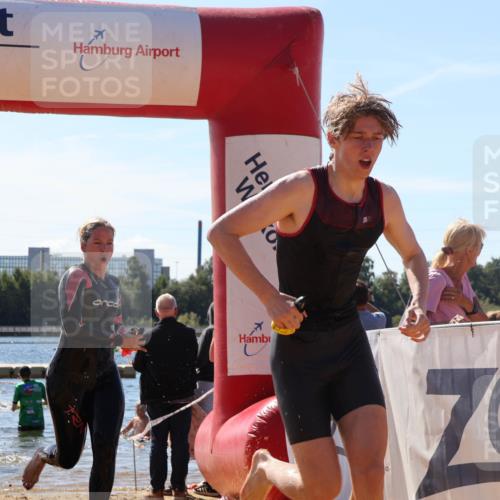 07.09.2025 - 19. Norderstedt Triathlon Luisa Fischer http://msf.ph/oto/8765921 07.09.2025 12:37:08 Schwimmen 313, 319, 321, 333, 343, 804 meine-sportfotos.de