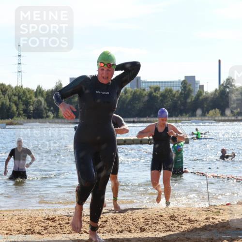 07.09.2025 - 19. Norderstedt Triathlon Luisa Fischer http://msf.ph/oto/8765925 07.09.2025 15:08:51 Schwimmen 894, 918, 1454, 1472 meine-sportfotos.de