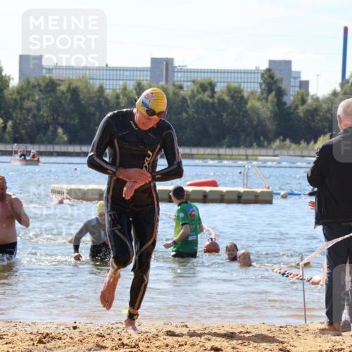 07.09.2025 - 19. Norderstedt Triathlon Luisa Fischer http://msf.ph/oto/8765969 07.09.2025 12:37:28 Schwimmen 338 meine-sportfotos.de