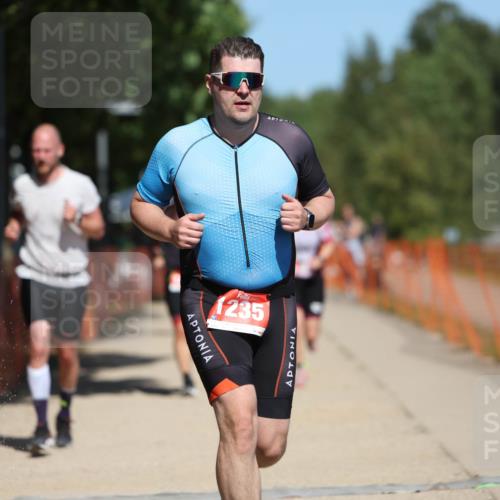 07.09.2025 - 19. Norderstedt Triathlon Michael Strokosch http://msf.ph/oto/8765973 07.09.2025 13:00:01 Laufen 847, 1230, 1235, 1263, 1370 meine-sportfotos.de