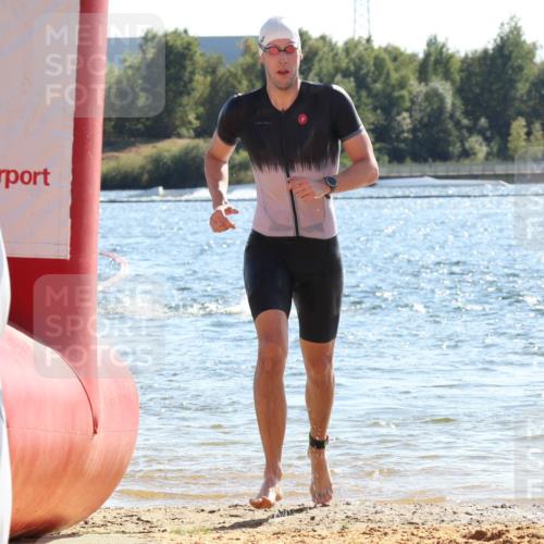 07.09.2025 - 19. Norderstedt Triathlon Luisa Fischer http://msf.ph/oto/8765979 07.09.2025 15:08:57 Schwimmen 894, 918, 1412, 1454, 1472 meine-sportfotos.de