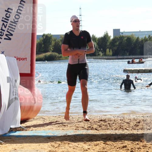 07.09.2025 - 19. Norderstedt Triathlon Luisa Fischer http://msf.ph/oto/8765993 07.09.2025 15:08:58 Schwimmen 894, 918, 1412, 1454, 1472 meine-sportfotos.de