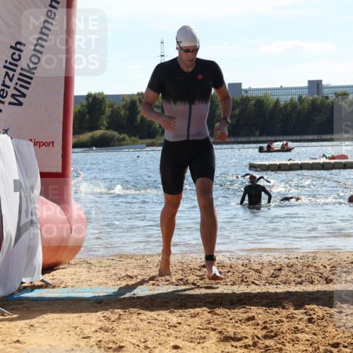 07.09.2025 - 19. Norderstedt Triathlon Luisa Fischer http://msf.ph/oto/8766001 07.09.2025 15:08:59 Schwimmen 894, 918, 1412, 1454, 1472 meine-sportfotos.de