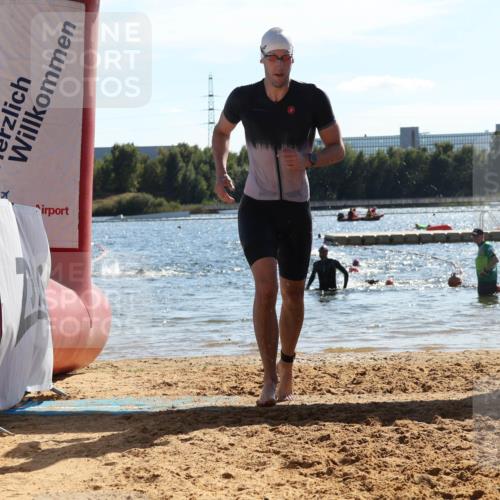 07.09.2025 - 19. Norderstedt Triathlon Luisa Fischer http://msf.ph/oto/8766004 07.09.2025 15:08:59 Schwimmen 894, 918, 1412, 1454, 1472 meine-sportfotos.de