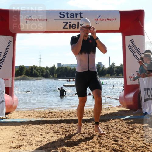 07.09.2025 - 19. Norderstedt Triathlon Luisa Fischer http://msf.ph/oto/8766015 07.09.2025 15:09:00 Schwimmen 894, 918, 1412, 1454, 1472 meine-sportfotos.de
