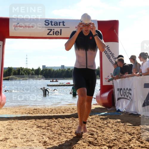 07.09.2025 - 19. Norderstedt Triathlon Luisa Fischer http://msf.ph/oto/8766018 07.09.2025 15:09:01 Schwimmen 918, 1412, 1454, 1472 meine-sportfotos.de