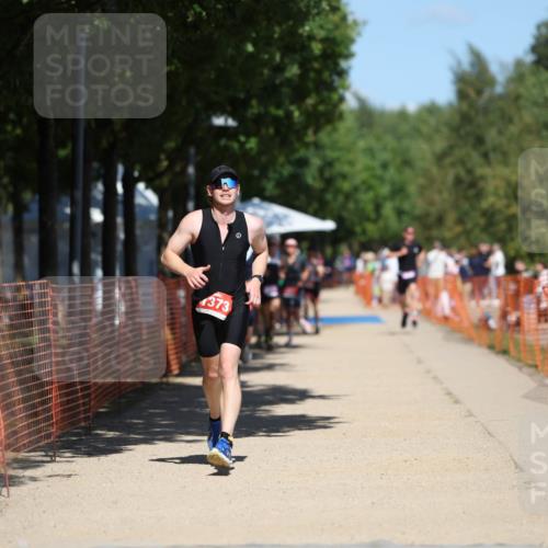 07.09.2025 - 19. Norderstedt Triathlon Michael Strokosch http://msf.ph/oto/8766029 07.09.2025 13:21:24 Laufen 220, 305, 1373 meine-sportfotos.de