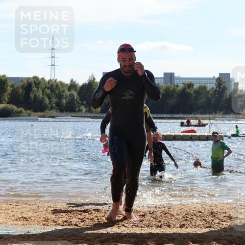 07.09.2025 - 19. Norderstedt Triathlon Luisa Fischer http://msf.ph/oto/8766060 07.09.2025 15:09:25 Schwimmen 384, 406, 893, 1442, 1476, 1524 meine-sportfotos.de