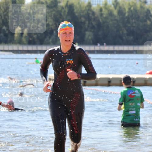 07.09.2025 - 19. Norderstedt Triathlon Luisa Fischer http://msf.ph/oto/8766070 07.09.2025 12:37:43 Schwimmen 341, 347, 358, 360 meine-sportfotos.de