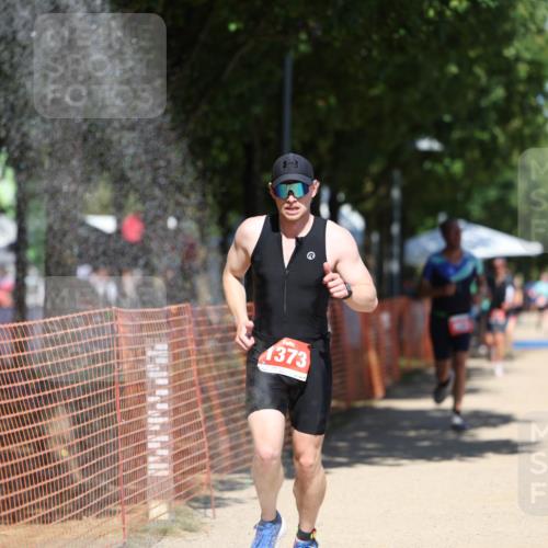 07.09.2025 - 19. Norderstedt Triathlon Michael Strokosch http://msf.ph/oto/8766075 07.09.2025 13:21:26 Laufen 220, 1373 meine-sportfotos.de
