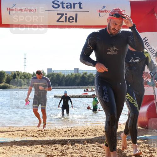07.09.2025 - 19. Norderstedt Triathlon Luisa Fischer http://msf.ph/oto/8766084 07.09.2025 15:09:27 Schwimmen 384, 406, 893, 1442, 1476, 1524 meine-sportfotos.de