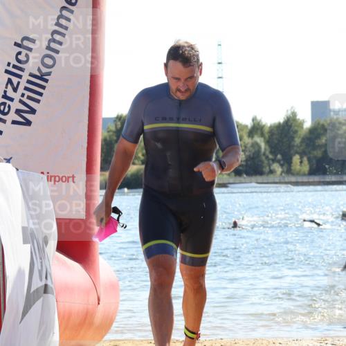 07.09.2025 - 19. Norderstedt Triathlon Luisa Fischer http://msf.ph/oto/8766097 07.09.2025 15:09:29 Schwimmen 384, 406, 429, 893, 1442, 1476, 1524 meine-sportfotos.de