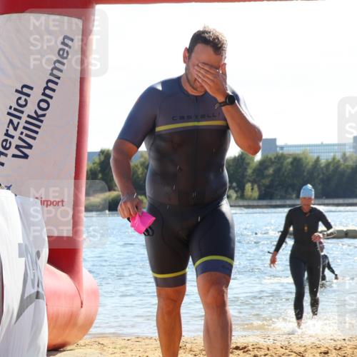 07.09.2025 - 19. Norderstedt Triathlon Luisa Fischer http://msf.ph/oto/8766110 07.09.2025 15:09:31 Schwimmen 384, 429, 893, 1442, 1476 meine-sportfotos.de