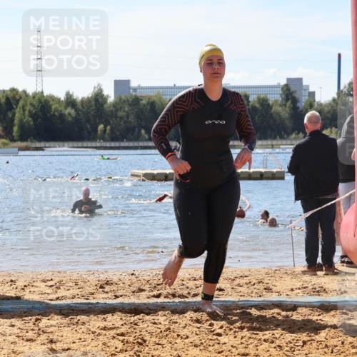 07.09.2025 - 19. Norderstedt Triathlon Luisa Fischer http://msf.ph/oto/8766147 07.09.2025 12:37:50 Schwimmen 341, 358, 360 meine-sportfotos.de