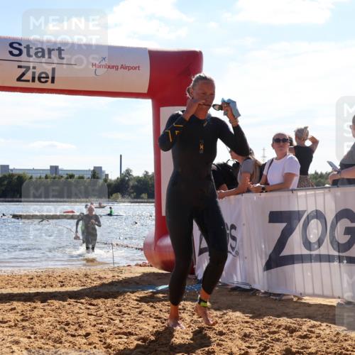 07.09.2025 - 19. Norderstedt Triathlon Luisa Fischer http://msf.ph/oto/8766151 07.09.2025 15:09:37 Schwimmen 384, 429, 893, 934, 1476 meine-sportfotos.de