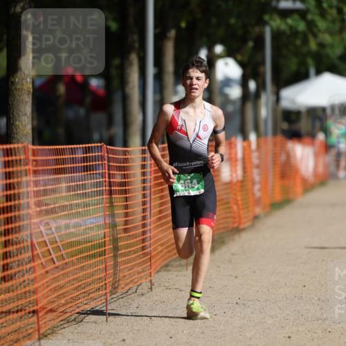 07.09.2025 - 19. Norderstedt Triathlon Michael Strokosch http://msf.ph/oto/8766160 07.09.2025 10:49:52 Laufen 92, 664, 1118 meine-sportfotos.de
