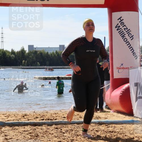 07.09.2025 - 19. Norderstedt Triathlon Luisa Fischer http://msf.ph/oto/8766163 07.09.2025 12:37:50 Schwimmen 341, 358, 360 meine-sportfotos.de