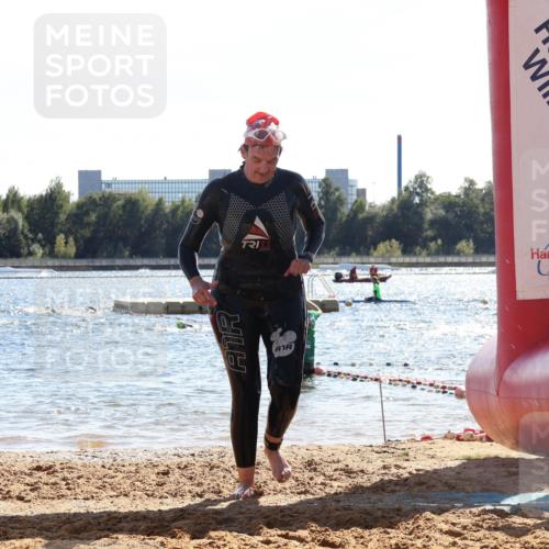 07.09.2025 - 19. Norderstedt Triathlon Luisa Fischer http://msf.ph/oto/8766186 07.09.2025 15:09:42 Schwimmen 429, 934 meine-sportfotos.de