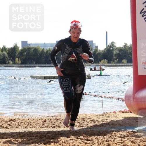 07.09.2025 - 19. Norderstedt Triathlon Luisa Fischer http://msf.ph/oto/8766190 07.09.2025 15:09:42 Schwimmen 429, 934 meine-sportfotos.de