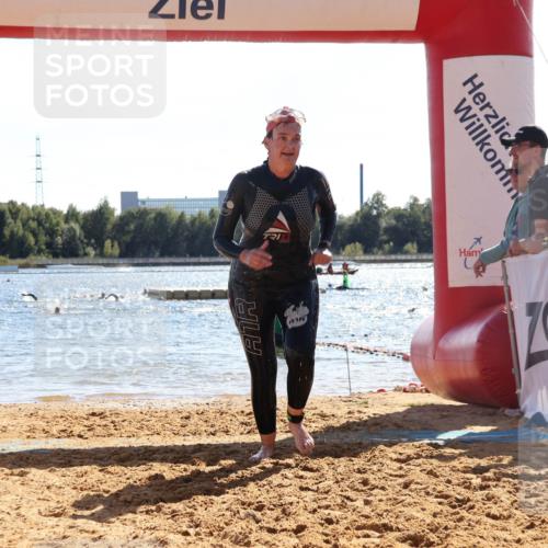 07.09.2025 - 19. Norderstedt Triathlon Luisa Fischer http://msf.ph/oto/8766196 07.09.2025 15:09:42 Schwimmen 429, 934 meine-sportfotos.de