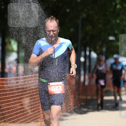 07.09.2025 - 19. Norderstedt Triathlon Michael Strokosch http://msf.ph/oto/8766197 07.09.2025 13:21:31 Laufen 220, 249, 301, 318, 338, 1373 meine-sportfotos.de