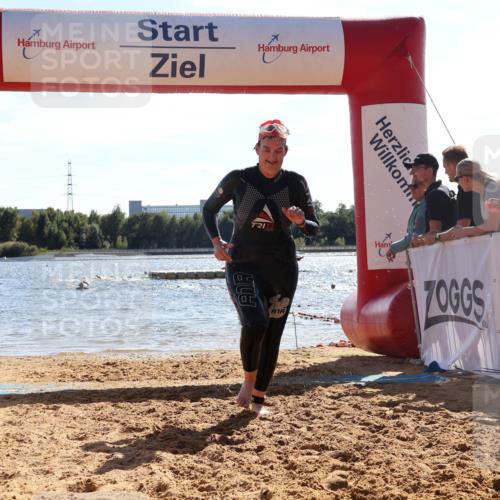 07.09.2025 - 19. Norderstedt Triathlon Luisa Fischer http://msf.ph/oto/8766201 07.09.2025 15:09:43 Schwimmen 429, 934 meine-sportfotos.de
