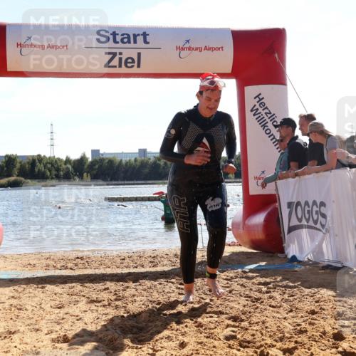 07.09.2025 - 19. Norderstedt Triathlon Luisa Fischer http://msf.ph/oto/8766206 07.09.2025 15:09:43 Schwimmen 429, 934 meine-sportfotos.de