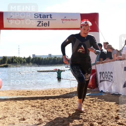 07.09.2025 - 19. Norderstedt Triathlon Luisa Fischer http://msf.ph/oto/8766211 07.09.2025 15:09:43 Schwimmen 429, 934 meine-sportfotos.de