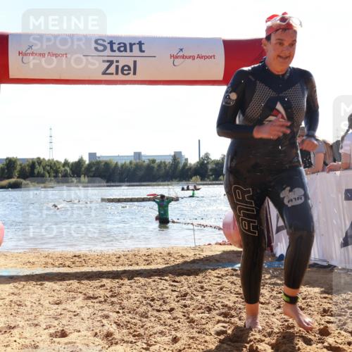 07.09.2025 - 19. Norderstedt Triathlon Luisa Fischer http://msf.ph/oto/8766214 07.09.2025 15:09:44 Schwimmen 429, 934 meine-sportfotos.de