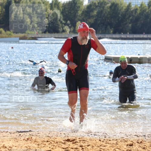 07.09.2025 - 19. Norderstedt Triathlon Luisa Fischer http://msf.ph/oto/8766224 07.09.2025 15:10:14 Schwimmen 421 meine-sportfotos.de