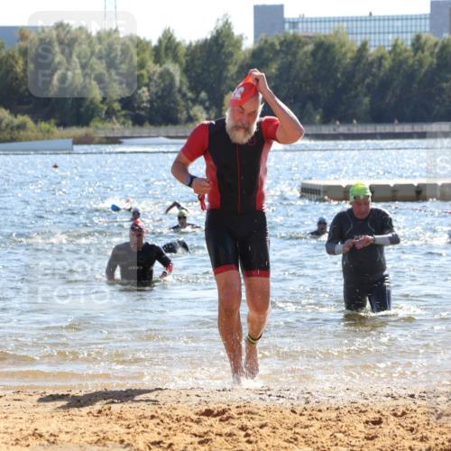07.09.2025 - 19. Norderstedt Triathlon Luisa Fischer http://msf.ph/oto/8766229 07.09.2025 15:10:15 Schwimmen 421 meine-sportfotos.de