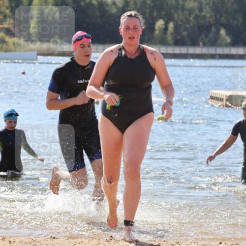 07.09.2025 - 19. Norderstedt Triathlon Luisa Fischer http://msf.ph/oto/8766247 07.09.2025 12:38:46 Schwimmen 320, 352 meine-sportfotos.de