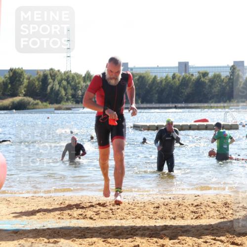07.09.2025 - 19. Norderstedt Triathlon Luisa Fischer http://msf.ph/oto/8766250 07.09.2025 15:10:16 Schwimmen 421 meine-sportfotos.de