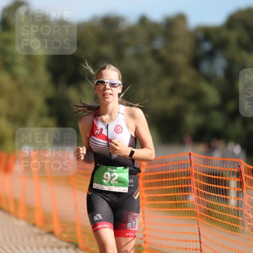 07.09.2025 - 19. Norderstedt Triathlon Michael Strokosch http://msf.ph/oto/8766252 07.09.2025 10:49:56 Laufen 92, 664, 1118 meine-sportfotos.de