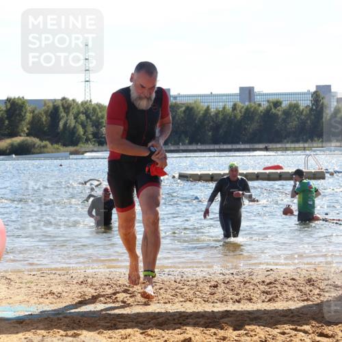 07.09.2025 - 19. Norderstedt Triathlon Luisa Fischer http://msf.ph/oto/8766257 07.09.2025 15:10:17 Schwimmen 421 meine-sportfotos.de