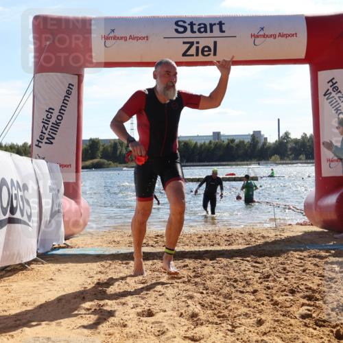 07.09.2025 - 19. Norderstedt Triathlon Luisa Fischer http://msf.ph/oto/8766271 07.09.2025 15:10:18 Schwimmen 421 meine-sportfotos.de