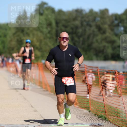07.09.2025 - 19. Norderstedt Triathlon Michael Strokosch http://msf.ph/oto/8766331 07.09.2025 13:00:17 Laufen 695, 820, 1247, 1252, 1322, 1338, 1342 meine-sportfotos.de