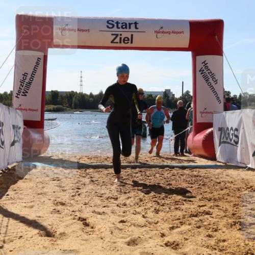 07.09.2025 - 19. Norderstedt Triathlon Luisa Fischer http://msf.ph/oto/8766340 07.09.2025 12:38:54 Schwimmen 320, 334, 352, 359, 777 meine-sportfotos.de