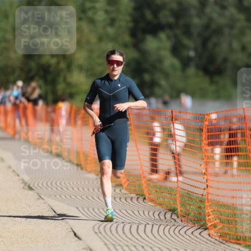 07.09.2025 - 19. Norderstedt Triathlon Michael Strokosch http://msf.ph/oto/8766357 07.09.2025 11:33:54 Laufen 1227 meine-sportfotos.de