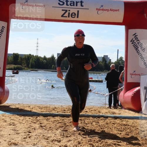 07.09.2025 - 19. Norderstedt Triathlon Luisa Fischer http://msf.ph/oto/8766367 07.09.2025 12:39:10 Schwimmen 328 meine-sportfotos.de