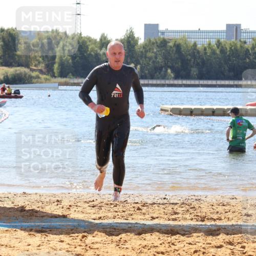 07.09.2025 - 19. Norderstedt Triathlon Luisa Fischer http://msf.ph/oto/8766390 07.09.2025 12:39:29 Schwimmen 322 meine-sportfotos.de