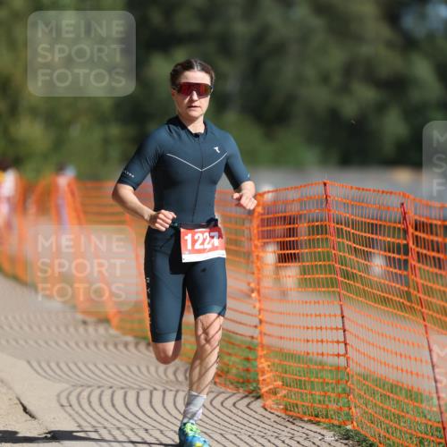 07.09.2025 - 19. Norderstedt Triathlon Michael Strokosch http://msf.ph/oto/8766391 07.09.2025 11:33:55 Laufen 1227 meine-sportfotos.de