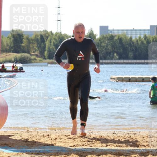 07.09.2025 - 19. Norderstedt Triathlon Luisa Fischer http://msf.ph/oto/8766395 07.09.2025 12:39:30 Schwimmen 322 meine-sportfotos.de