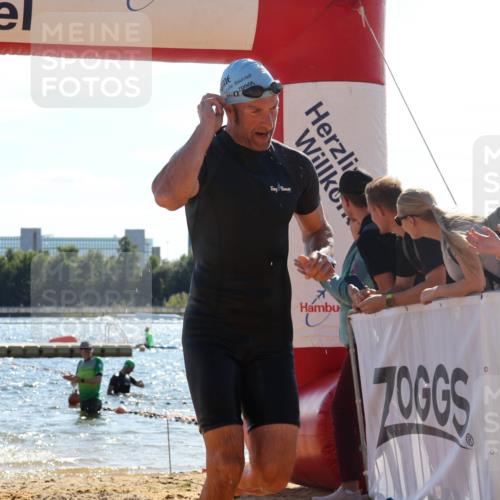 07.09.2025 - 19. Norderstedt Triathlon Luisa Fischer http://msf.ph/oto/8766420 07.09.2025 15:10:43 Schwimmen 383, 405, 418, 929, 1420, 1443 meine-sportfotos.de