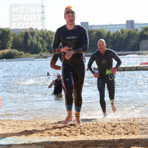 07.09.2025 - 19. Norderstedt Triathlon Luisa Fischer http://msf.ph/oto/8766433 07.09.2025 15:10:45 Schwimmen 383, 405, 418, 929, 1420, 1443 meine-sportfotos.de