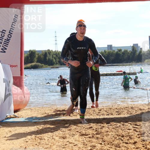 07.09.2025 - 19. Norderstedt Triathlon Luisa Fischer http://msf.ph/oto/8766452 07.09.2025 15:10:46 Schwimmen 383, 405, 418, 929, 1420, 1443 meine-sportfotos.de