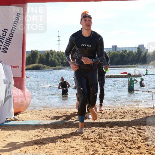 07.09.2025 - 19. Norderstedt Triathlon Luisa Fischer http://msf.ph/oto/8766460 07.09.2025 15:10:46 Schwimmen 383, 405, 418, 929, 1420, 1443 meine-sportfotos.de