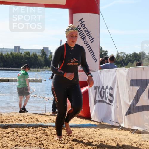 07.09.2025 - 19. Norderstedt Triathlon Luisa Fischer http://msf.ph/oto/8766468 07.09.2025 12:39:45 Schwimmen 336 meine-sportfotos.de