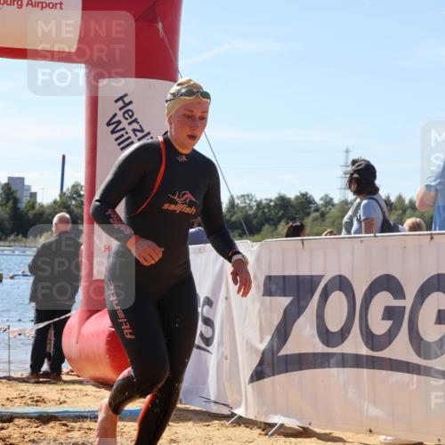 07.09.2025 - 19. Norderstedt Triathlon Luisa Fischer http://msf.ph/oto/8766472 07.09.2025 12:39:45 Schwimmen 336 meine-sportfotos.de