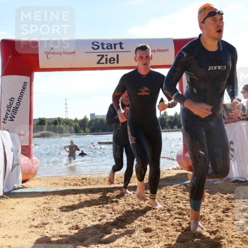 07.09.2025 - 19. Norderstedt Triathlon Luisa Fischer http://msf.ph/oto/8766480 07.09.2025 15:10:48 Schwimmen 383, 405, 418, 886, 929, 1420, 1443 meine-sportfotos.de
